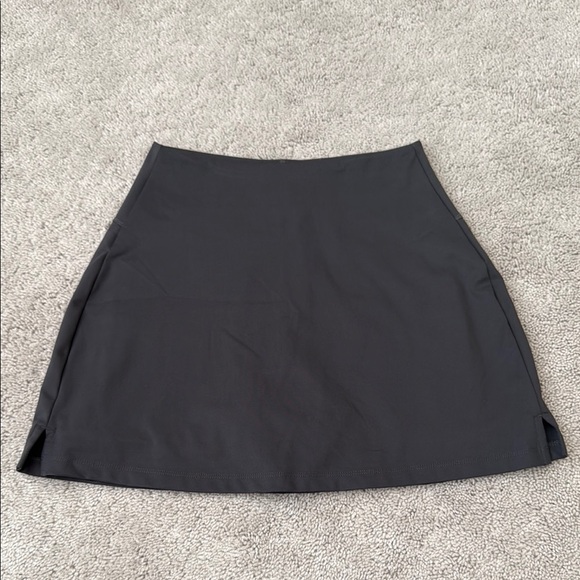 Girlfriend Collective Moon Skirt | Built-in Shorts & Pockets | Size Small | Gray - Picture 2 of 7